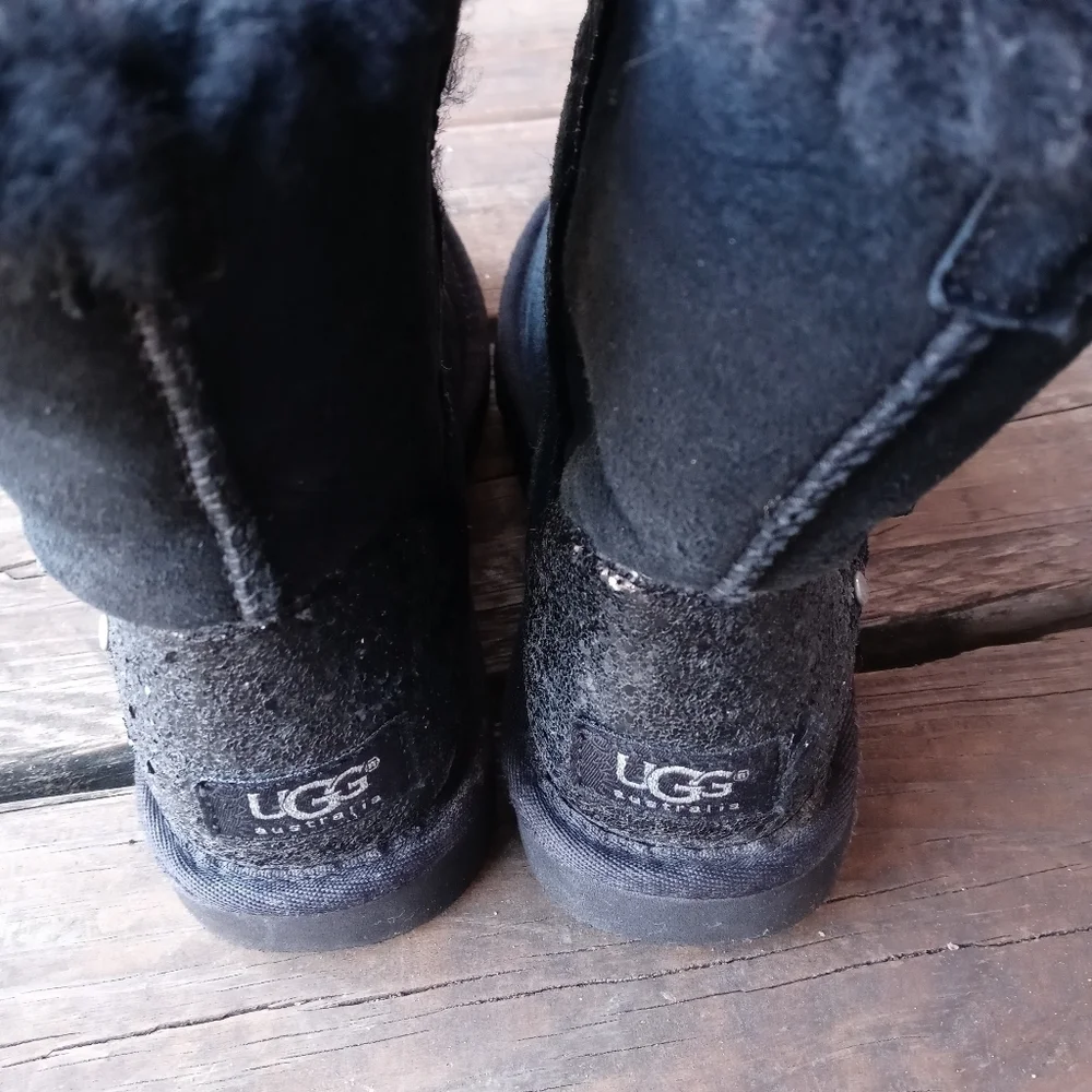 UGG Australia Blaise moto glitter zipper 1004271 black suede boots Size 6. 124pe